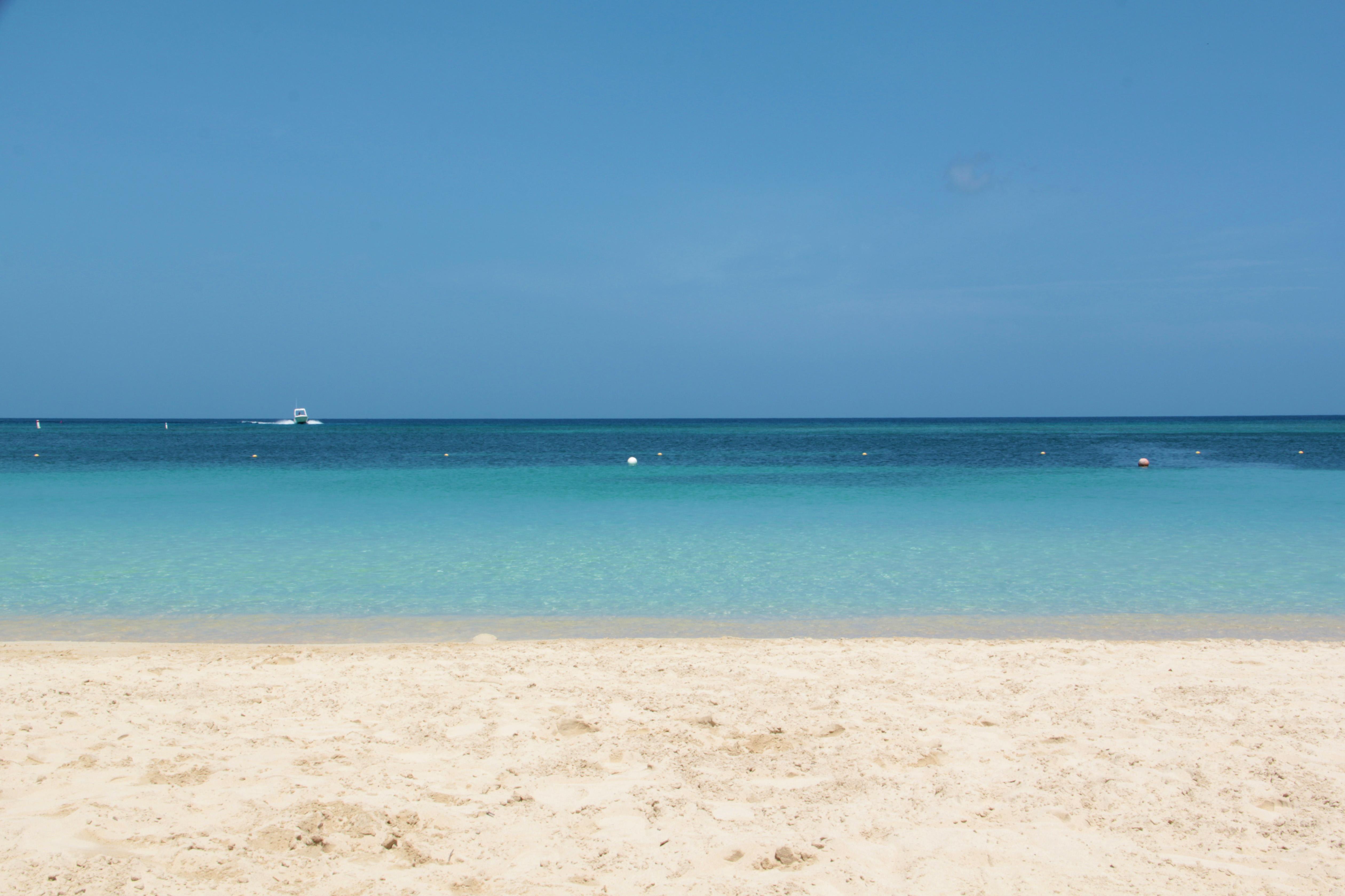 Hotel Henry Morgan All Inclusive West Bay Exteriör bild